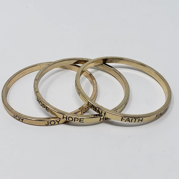 Inspiration Chunky Bangle Bracelet Set Gold Tone - Picture 3 of 5